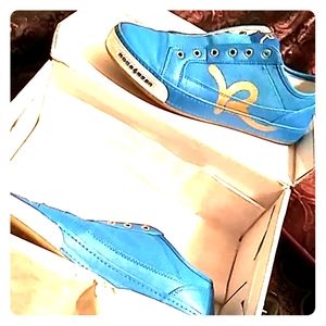 Rocawear Tennis Shoes